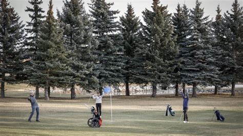 Canada faces green Christmas as El Nino follows warm summer, head climatologist says